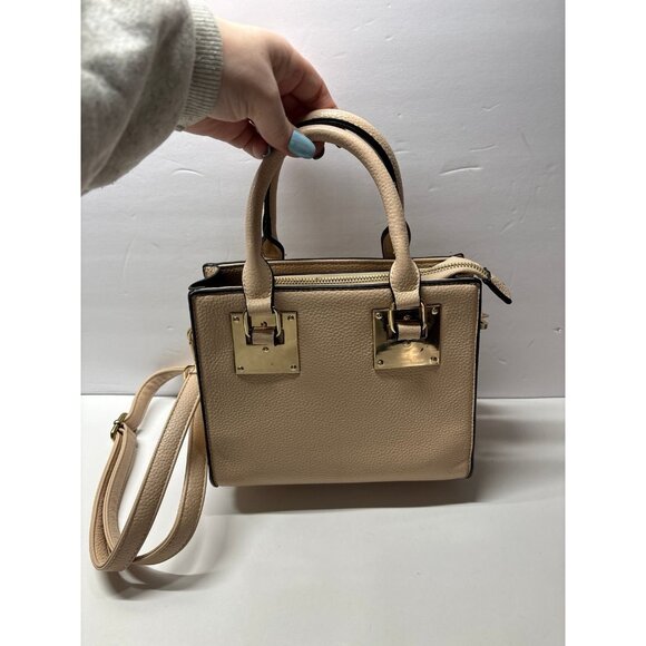 Cream‎ Square Purse (no brand) - Picture 3 of 7